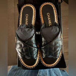 CHANEL Black Quilted Sandals with Gold Chain
